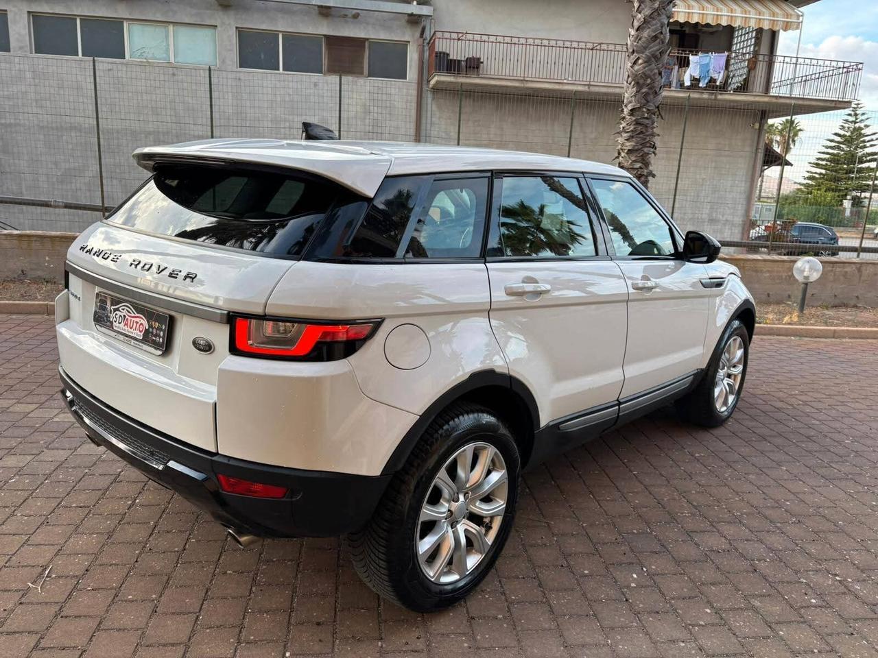 Land Rover Range Evoque 2.0 TD4 150 CV 5p. Pure