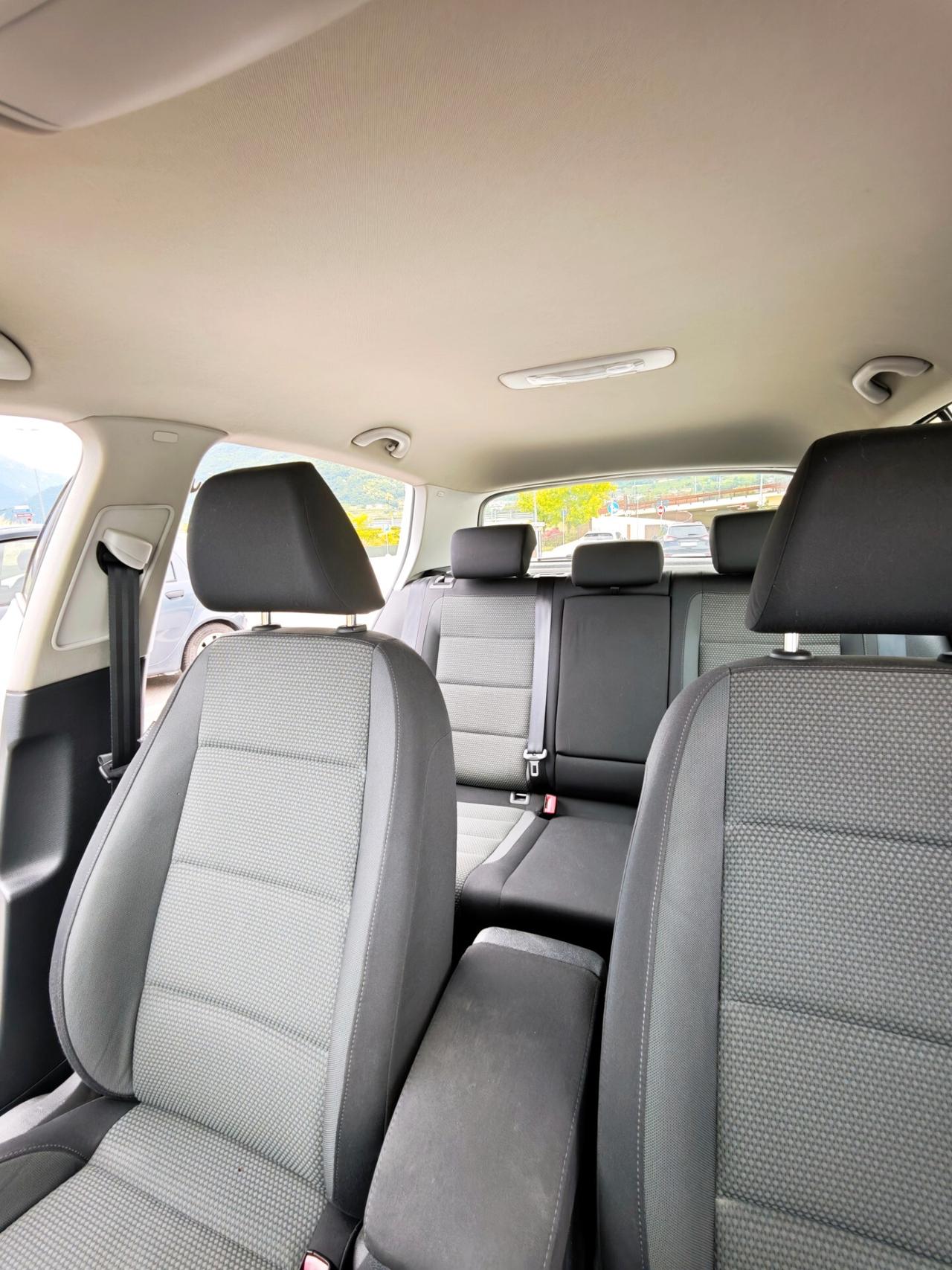 Volkswagen Golf 1.6 TDI DPF 5p. Highline