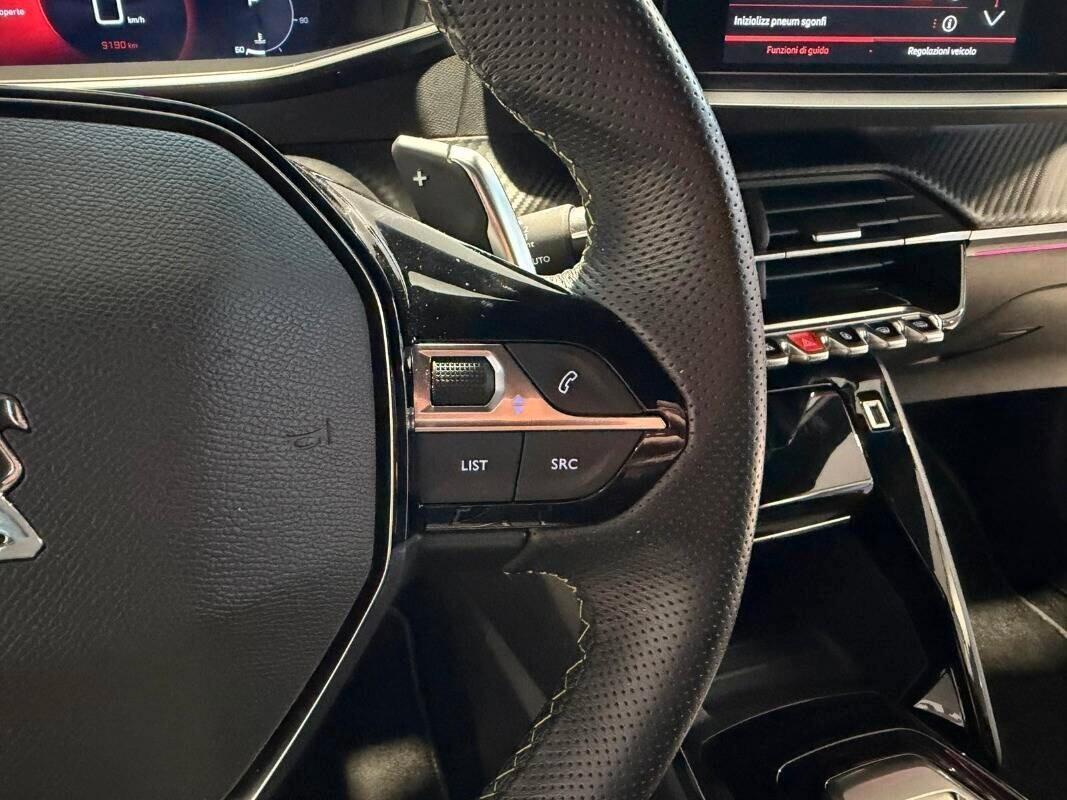 Peugeot 2008 BlueHDi 130 S&S EAT8 GT