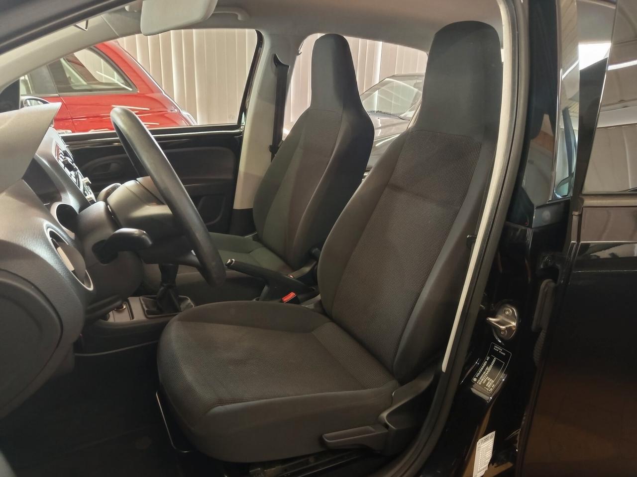 Volkswagen up! 1.0 5p. move ok neopatentati