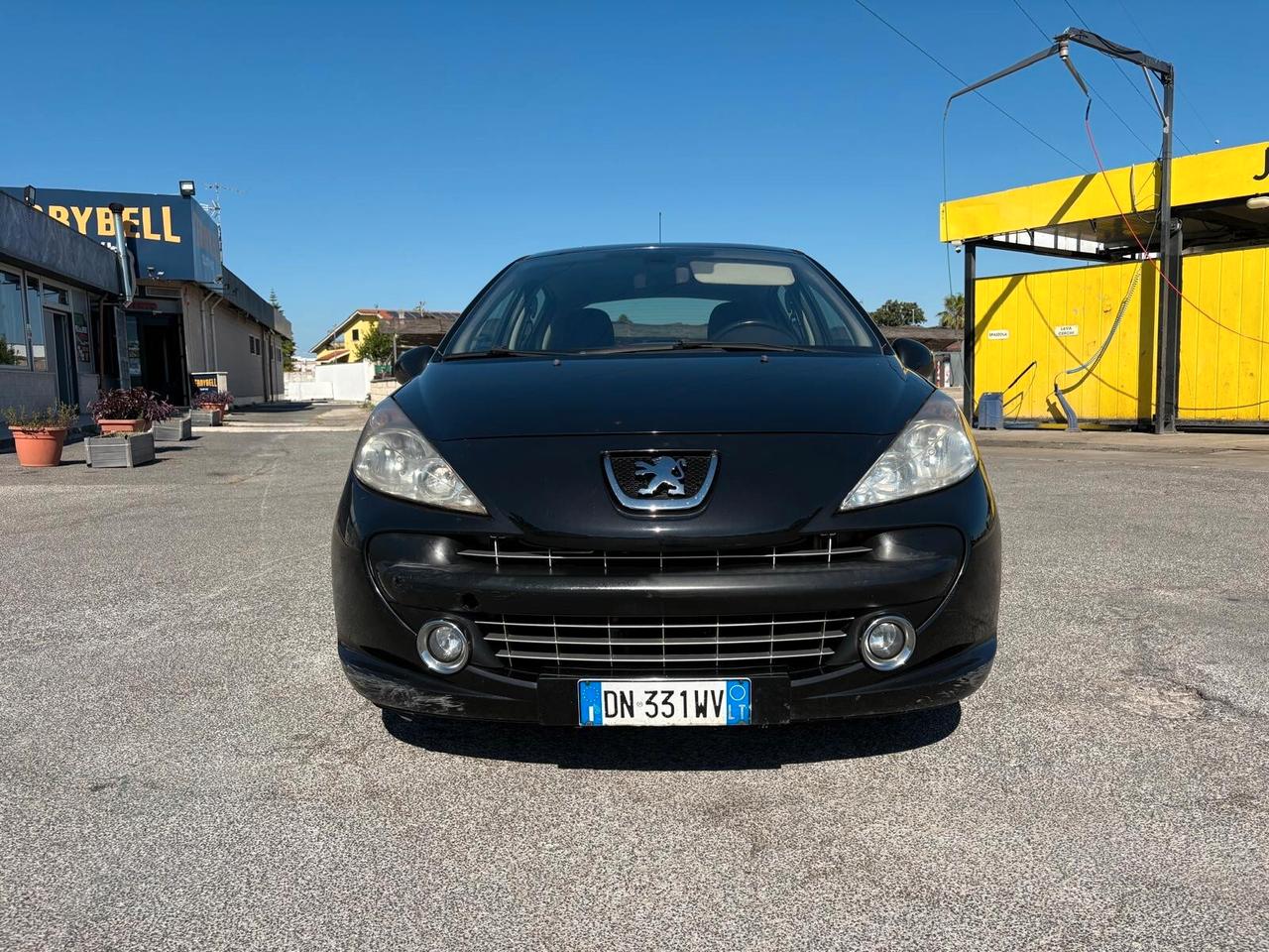 Peugeot 207 1.4 HDi 70CV 5p. ONE Line
