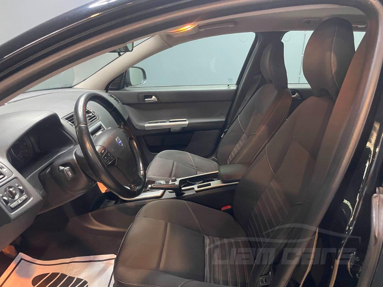 Volvo V50 1.6 d2 R-design 115cv