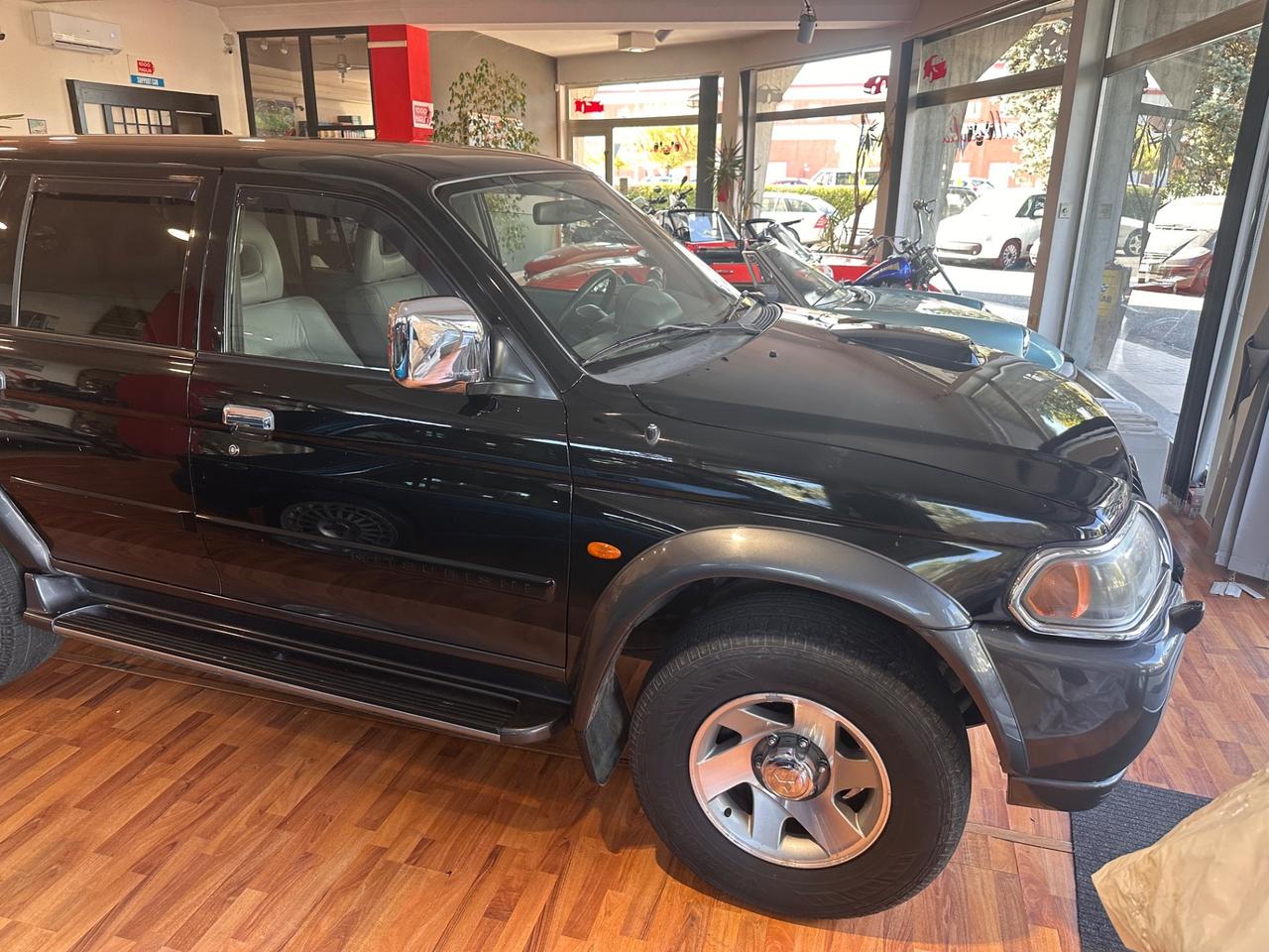 Mitsubishi Pajero Sport AUTOCARRO