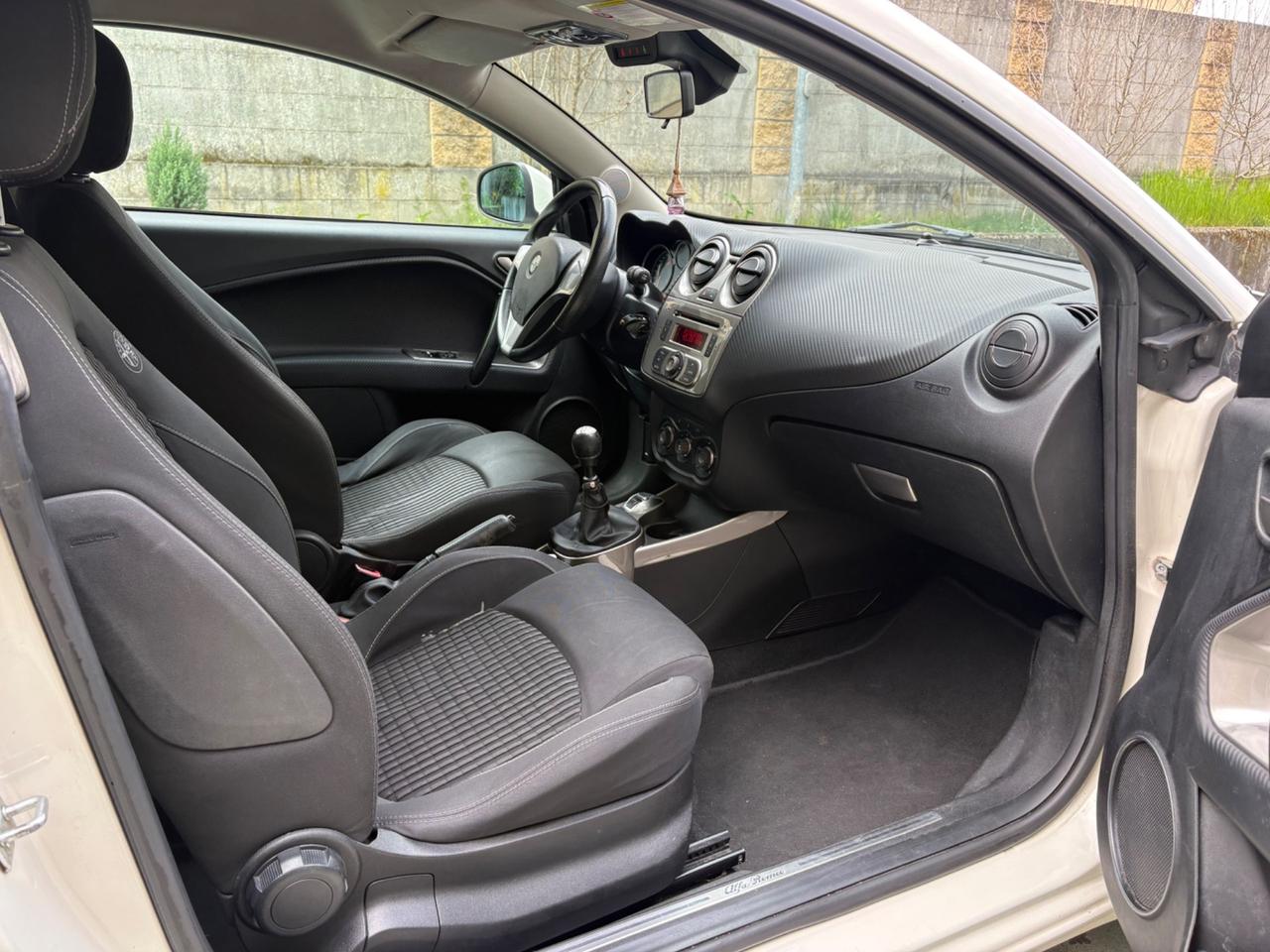 Alfa Romeo MiTo 1.4 78 CV Distinctive Sport Pack