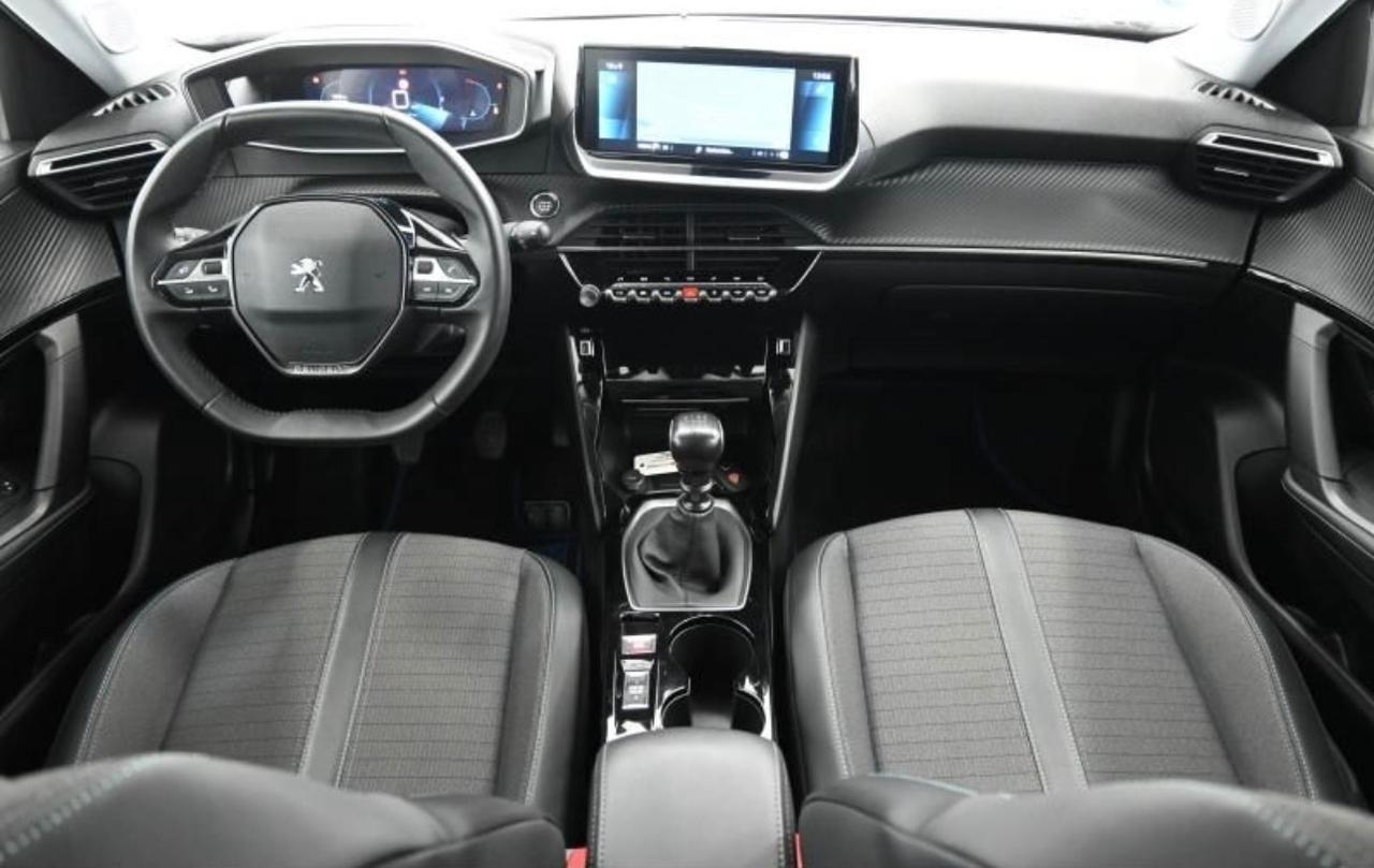 Peugeot 2008 PureTech 130 S&S Allure Pack