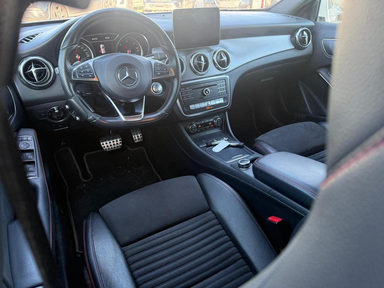 Mercedes-benz GLA 200 d Automatic Premium