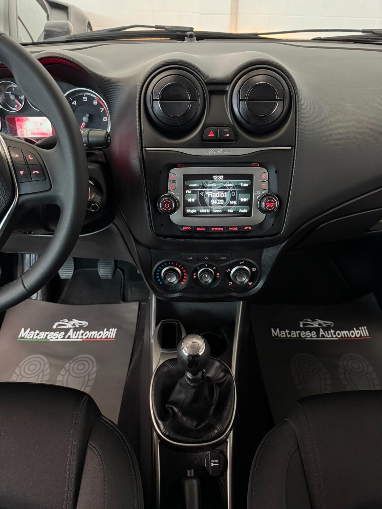 Alfa Romeo MiTo 1.4cc 78cv Sensori di parcheggio Bluetooth OK Neopatentati