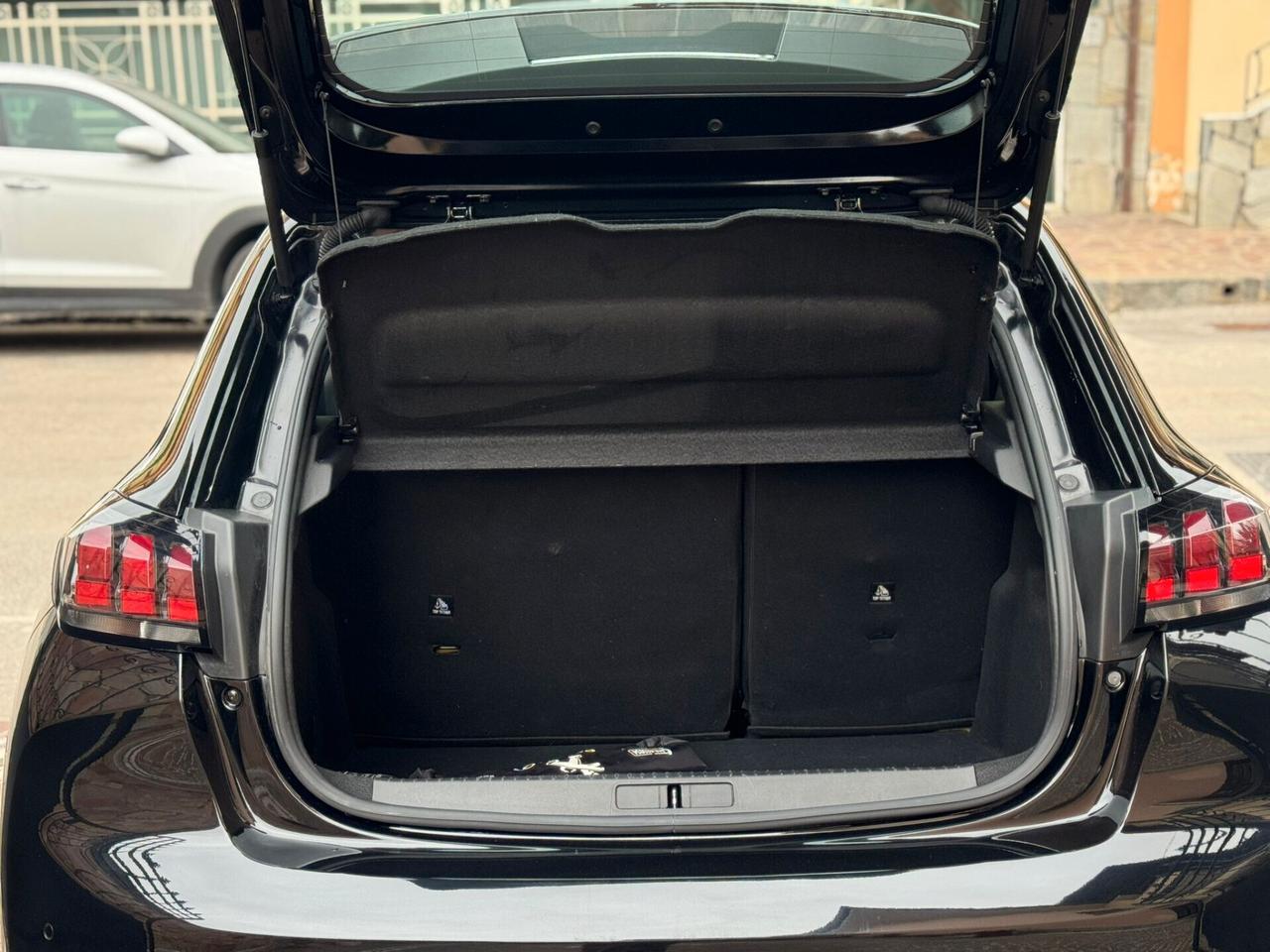 Peugeot 208 BlueHDi 100 Allure