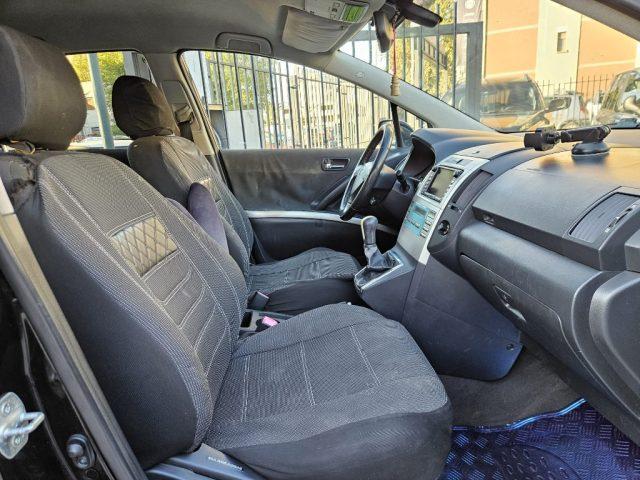 TOYOTA Corolla Verso 2.2 16V D-4D D-Cat 7pti