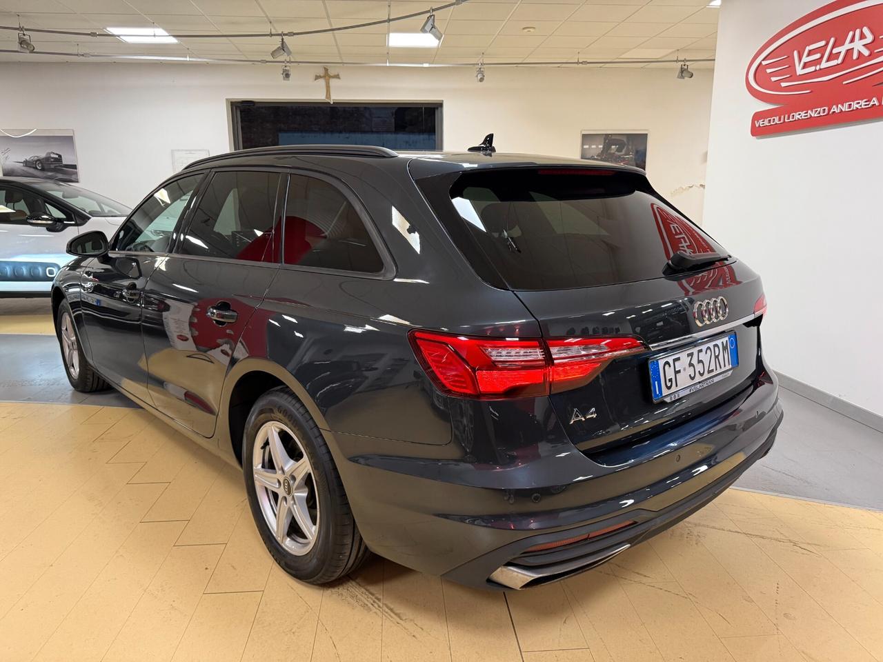 Audi A4 Avant 35 TDI/163 CV S tronic Business Advanced