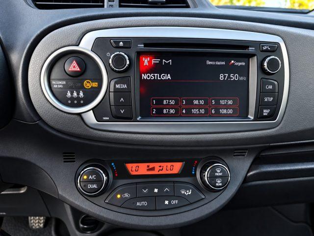 TOYOTA Yaris 1.0 5 Porte Lounge Retrocamera Neo Patentati