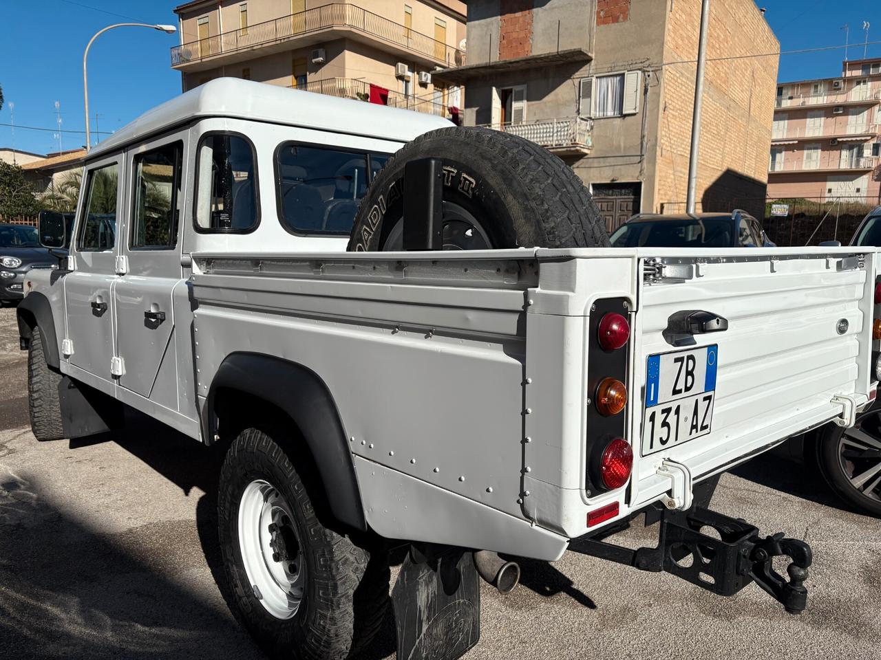 Land Rover Defender 130 2.2 TD4 Chassis Cab E