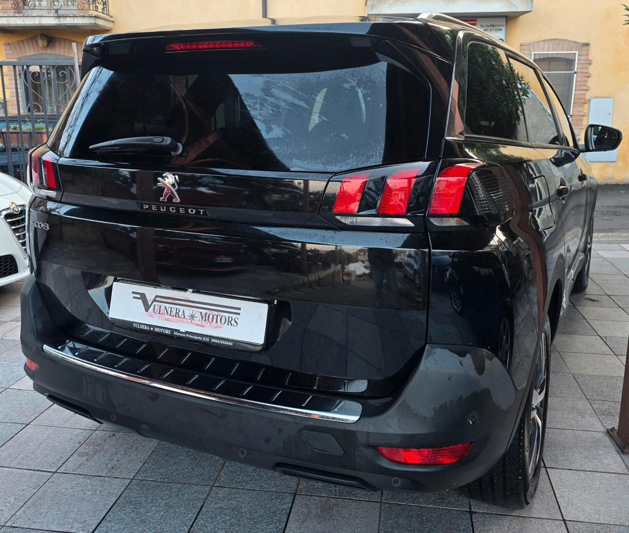 Peugeot 5008 BlueHDi 130 S&S EAT8 Allure Pack