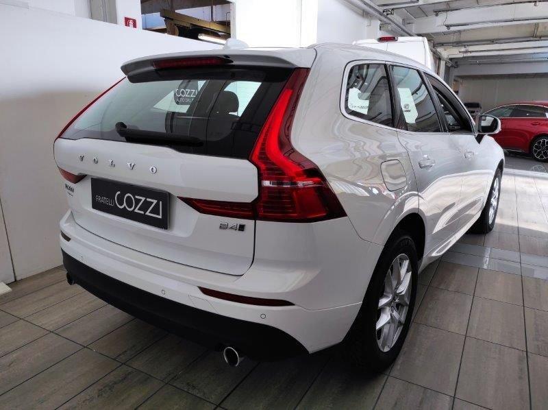 Volvo XC60 (2017-->) B4 (d) AWD Geartronic Business Plus