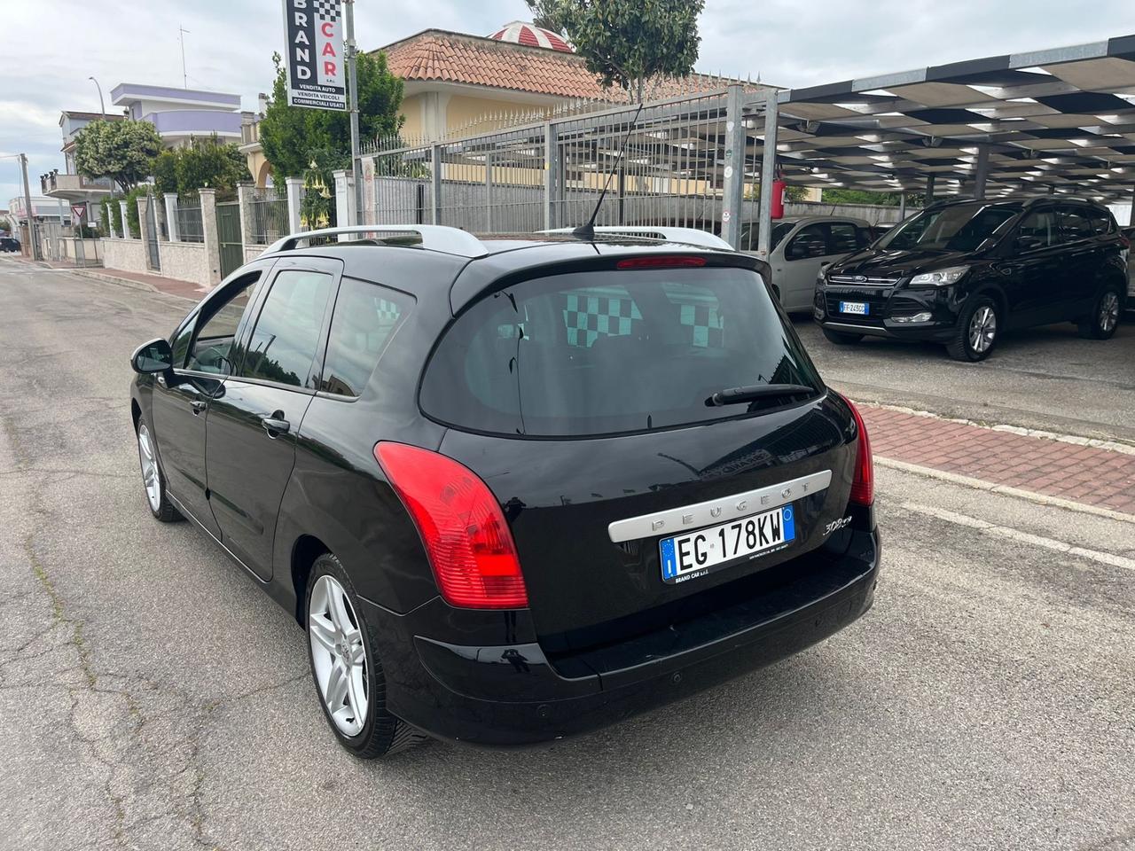 Peugeot 308 1.6 HDi SW Ciel Féline - 2011