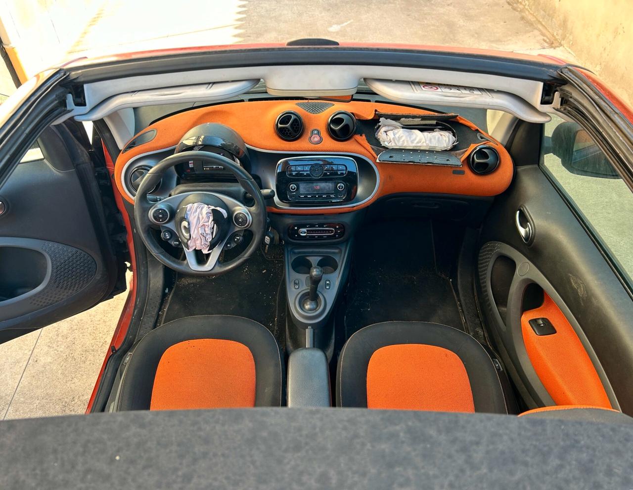 Smart ForTwo Cabrio 1.0 Benz 70CV Aut - 2016 Incidentata