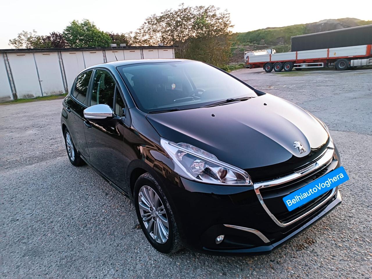 Peugeot 208 2018---1.2 Benzina Neopatentati