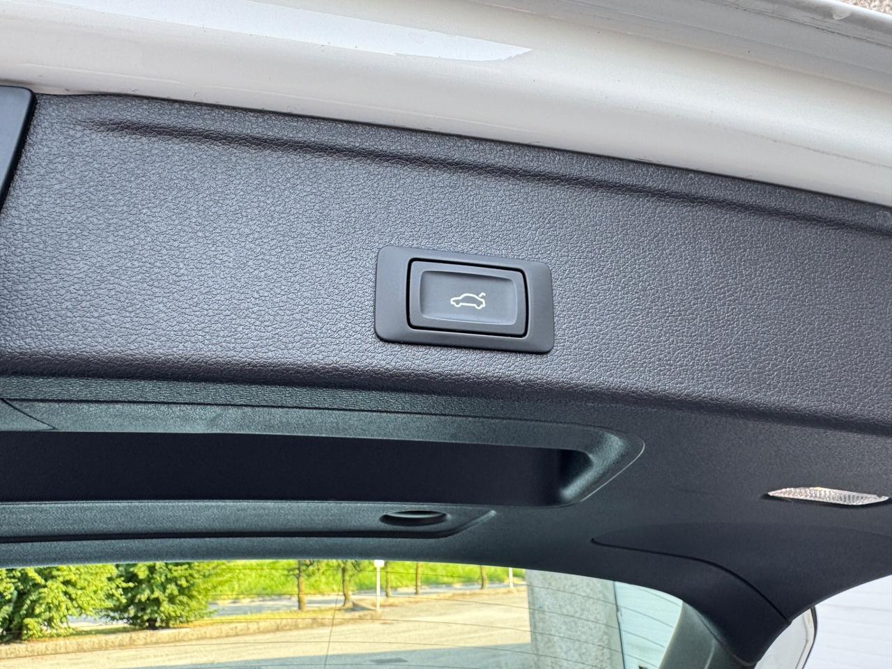 Audi A4 Avant 35 TDI/163 CV S tronic Business Advanced