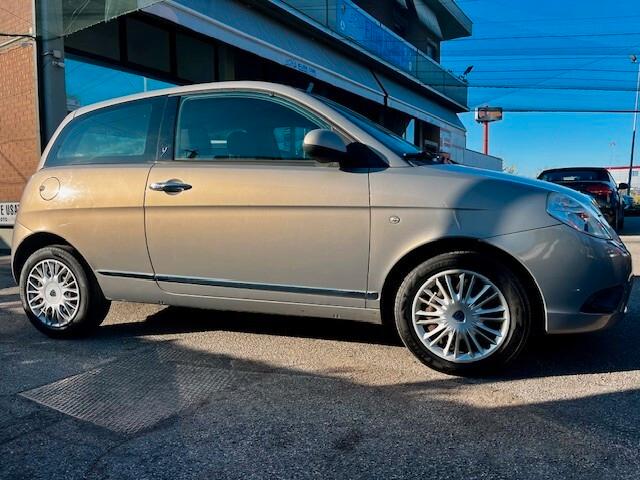 Lancia Ypsilon 1.3 MJT 16V 75 CV