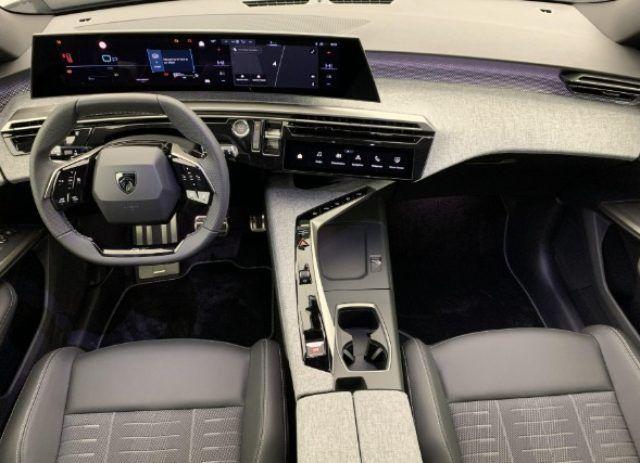 PEUGEOT 5008 Hybrid 145 e-DCS6 GT in Promo