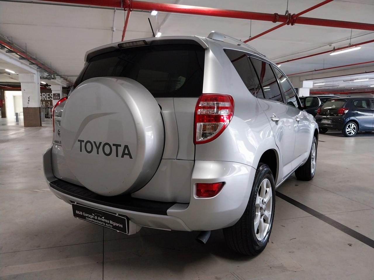 Toyota RAV 4 RAV4 2.2 D-4D 150 CV DPF Exclusive