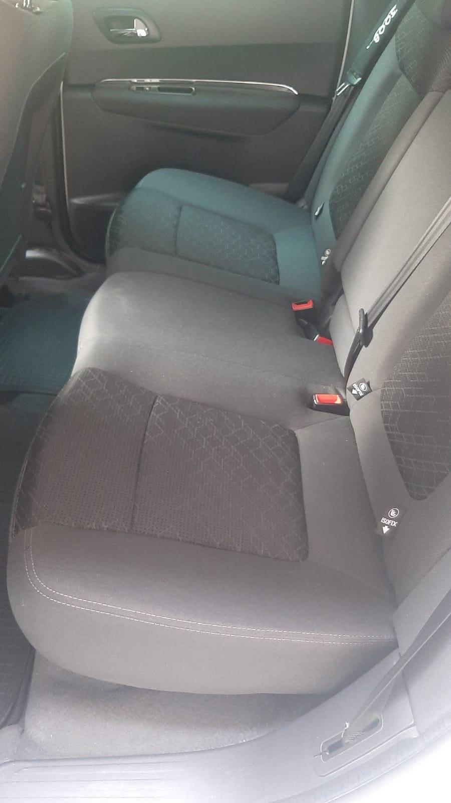 Peugeot 3008 1.6 HDi 112CV Access