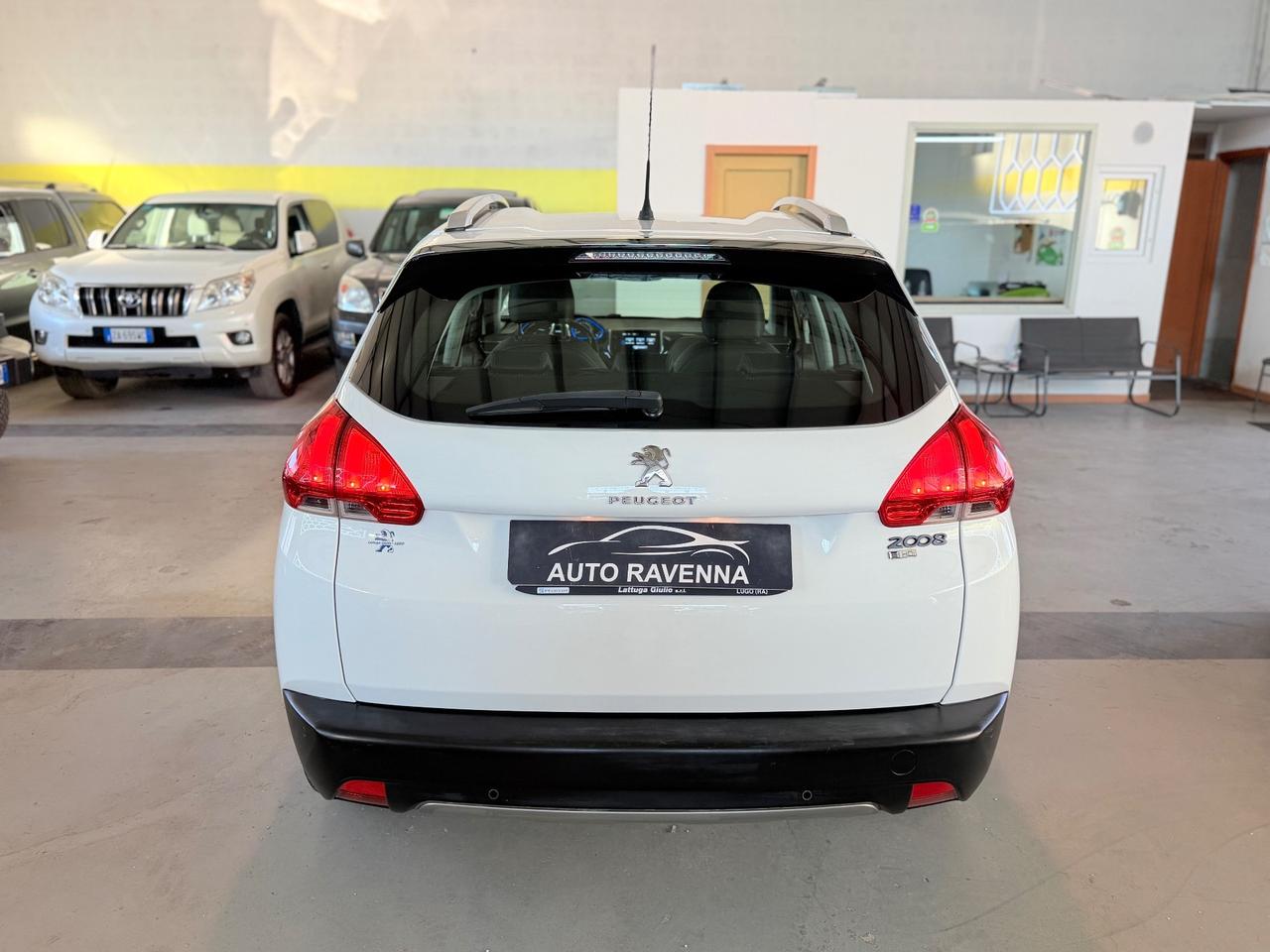 Peugeot 2008 1.6 e-HDi 115 CV Stop&Start Féline Neopatentati