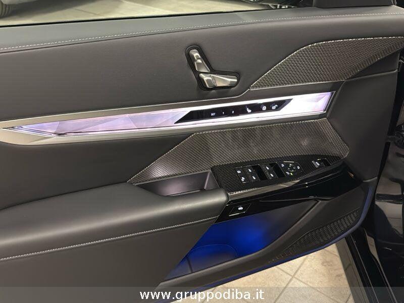 BMW Serie 7 G70 i7 xdrive60 MSport