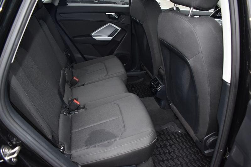 Audi Q3 Q3 35 TDI Business Advanced