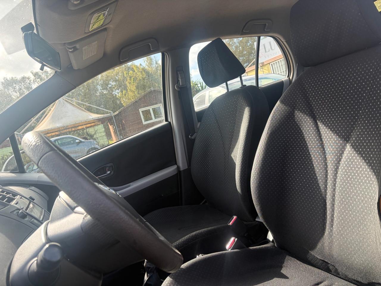 TOYOTA YARIS 1.0 68CV ANNO 2011 186.000 KM