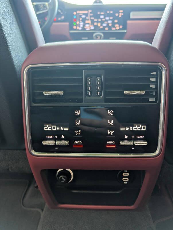 Porsche Cayenne 3.0 e-hybrid Platinum Edition! KM REALI!