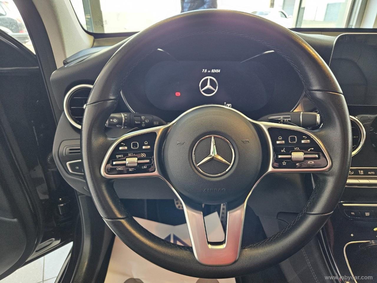 MERCEDES-BENZ GLC 200 d 4Matic Sport