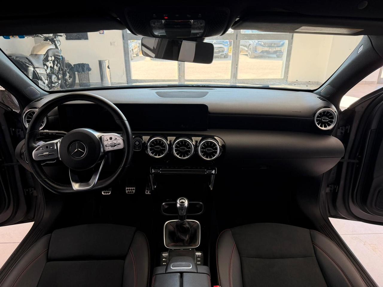 Mercedes-benz A 200 d Premium