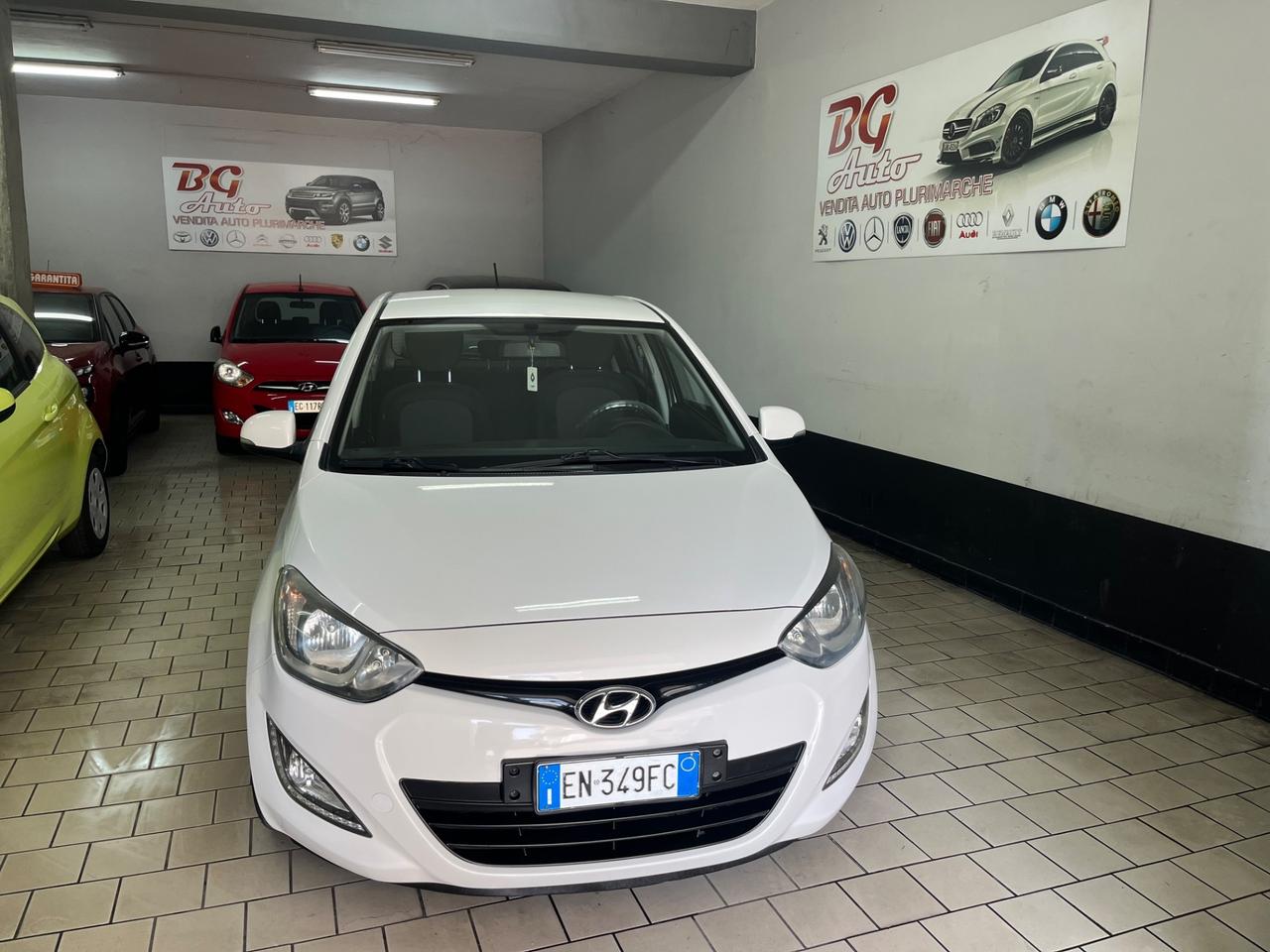 Hyundai i20 1.4 CRDi 5p. Tagliandata 12
