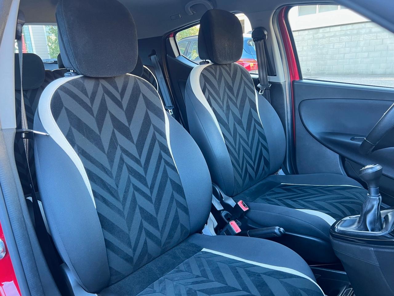 Lancia Ypsilon 1.3 mjt 95cv GOLD TELPDC/CLIMA PERFETTA!!