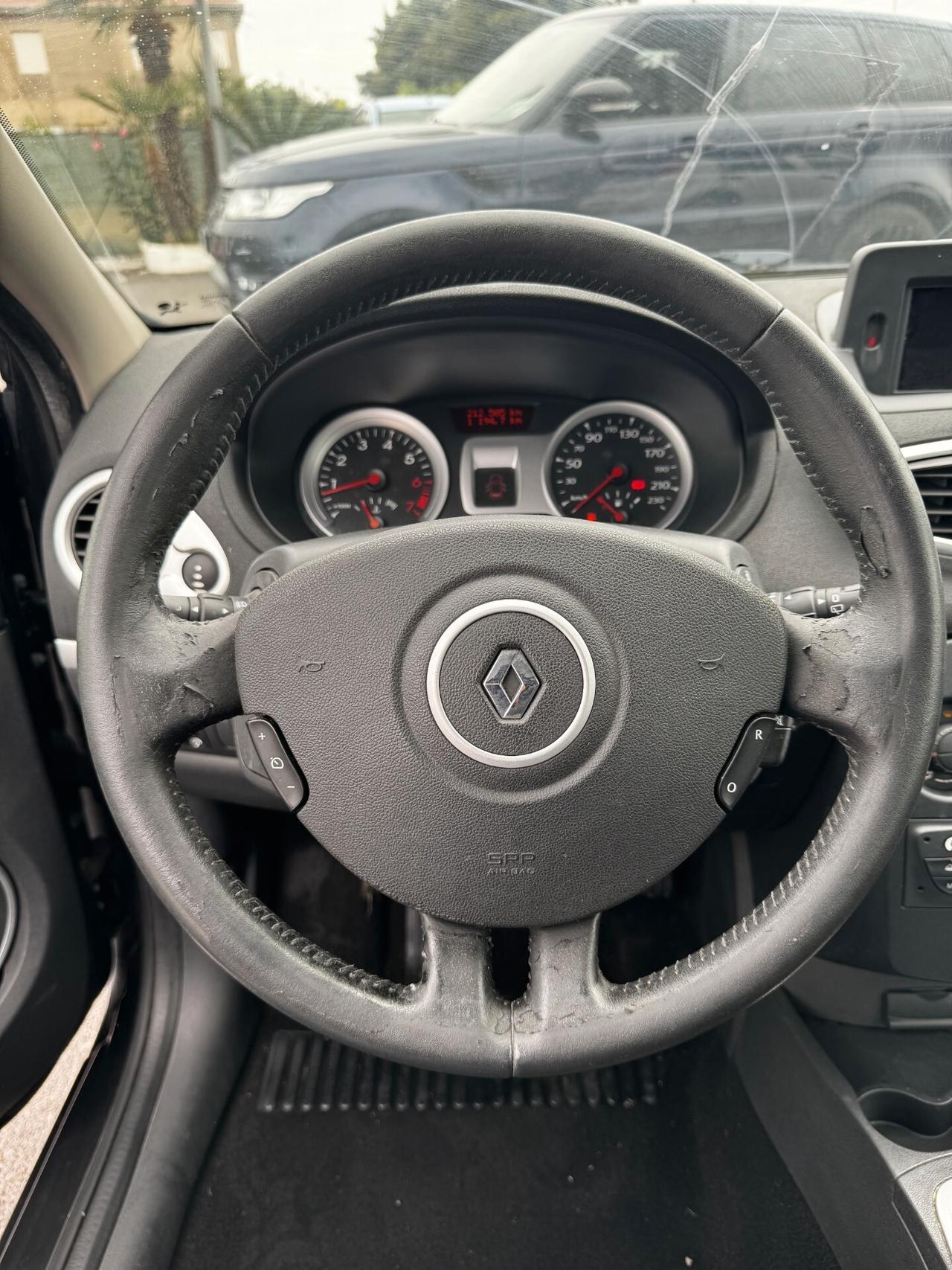 Renault Clio 1.2 16V 3 porte Confort