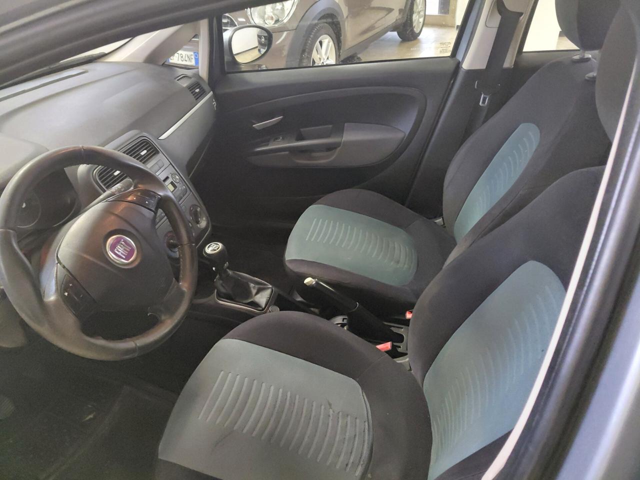 FIAT GRANDE PUNTO ANNO 2008 DS 1.3 ADATTA NEOPATENTATI KM 230 MILA