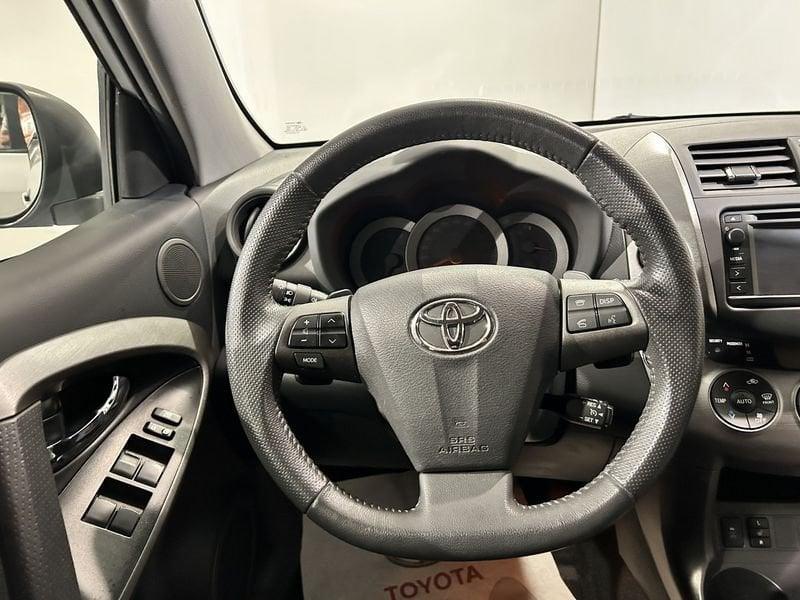 Toyota RAV4 RAV4 Crossover 2.2 D-Cat A/T 150 CV Style + NAVIGATORE