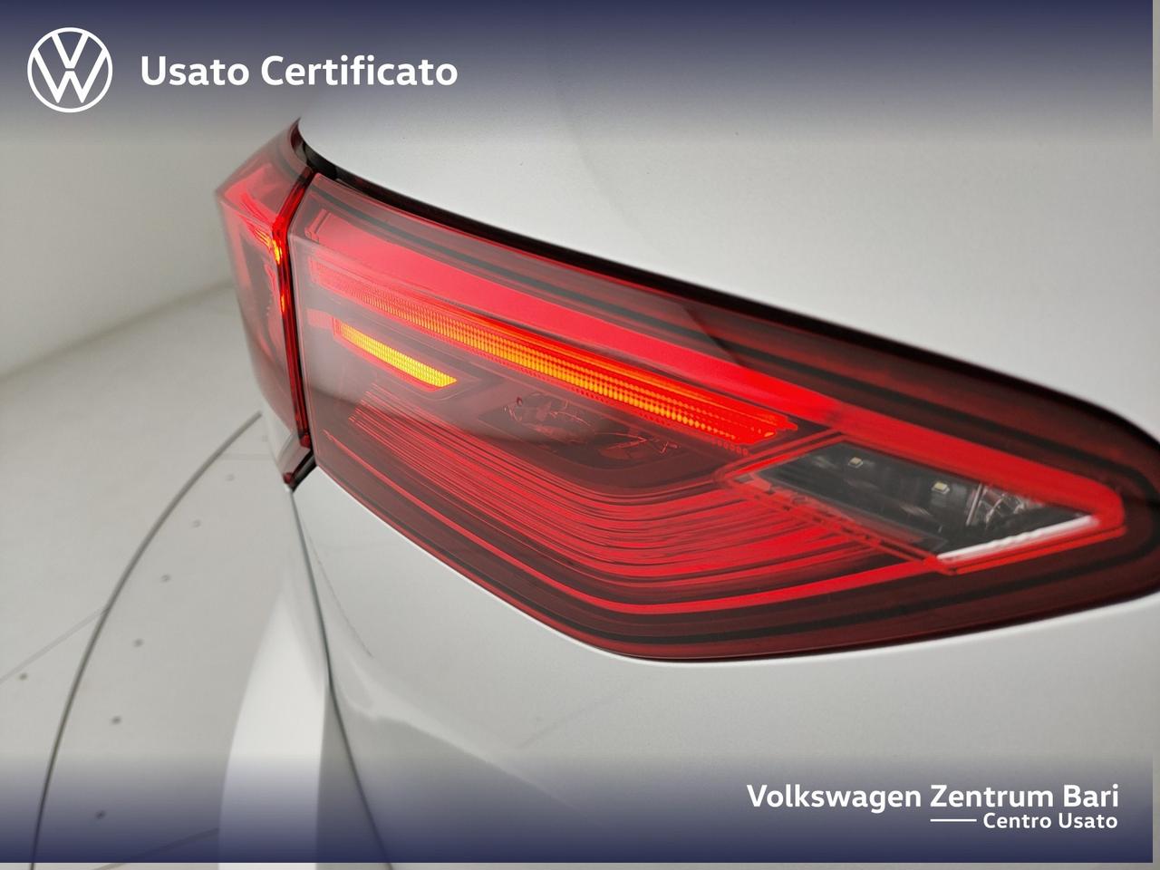 Volkswagen Golf 1.0 etsi evo life 110cv dsg