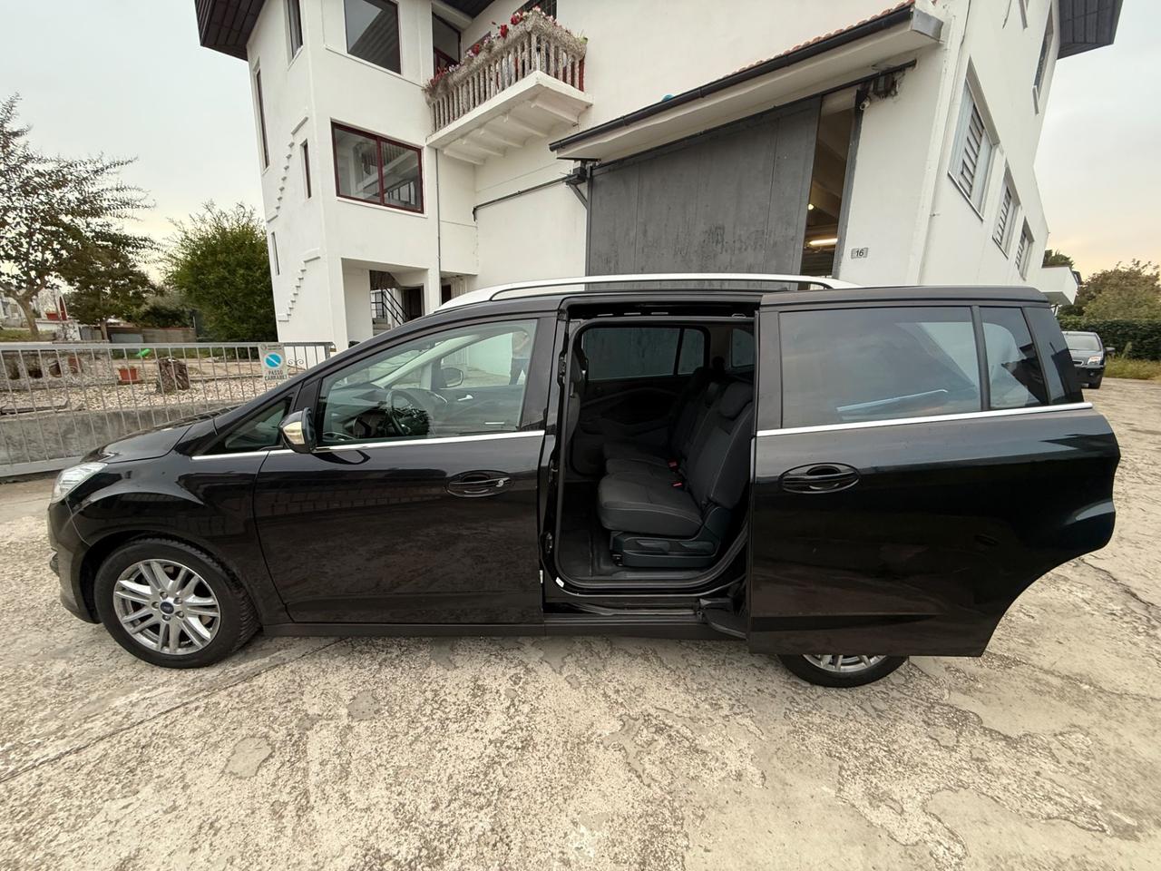 Ford Grand C-Max 7POSTI 1.6 TDCi POCHI KM UNICA