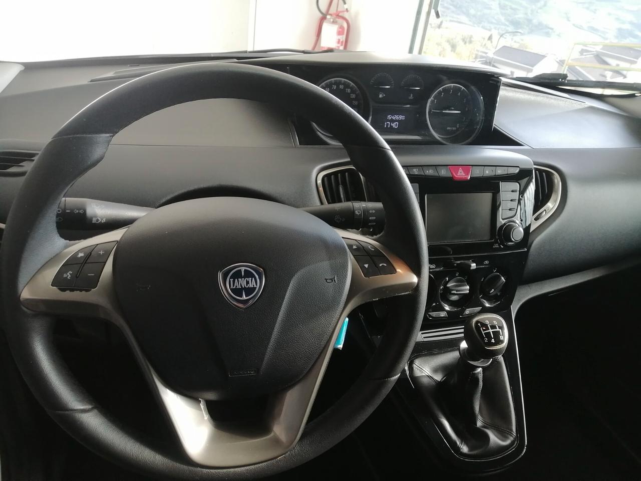 Lancia Ypsilon 1.2 69 CV GPL Ecochic Gold