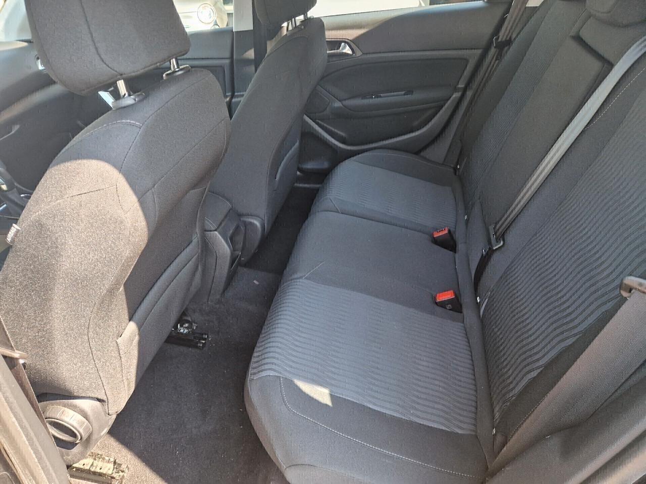 Peugeot 308 BlueHDi 120 S&S EAT6 SW Business