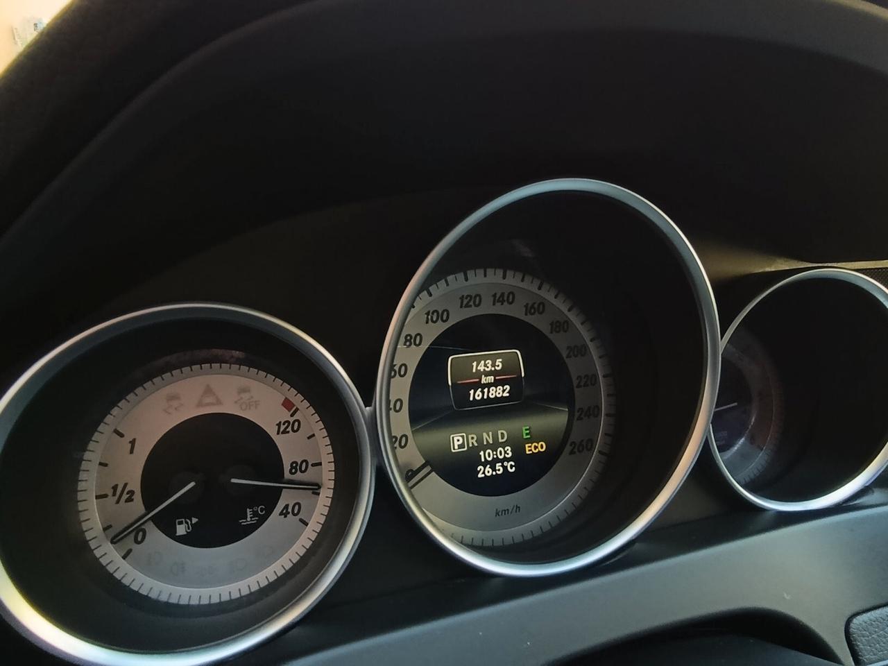Mercedes-benz C 220 CDI Coupé Avantgarde AMG Edition