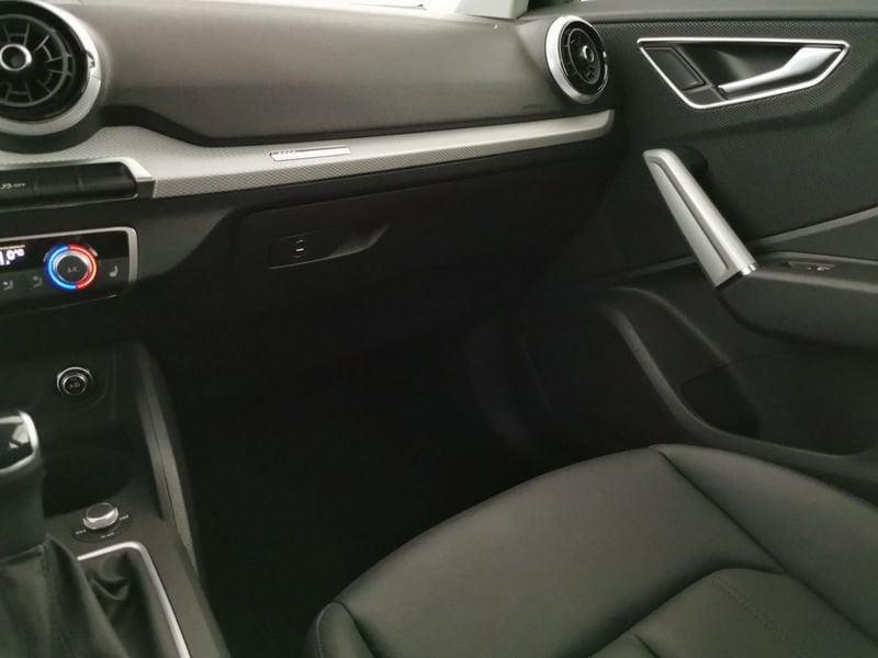Audi Q2 35 2.0 tdi Business Advanced s-tronic