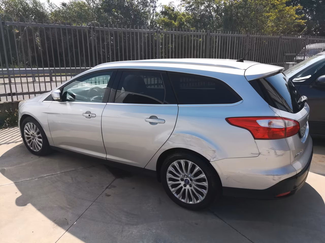 Ford Focus 1.6 Benz. EURO 5 125 CV SW Titanium SOLO PER COMMERCIANTI