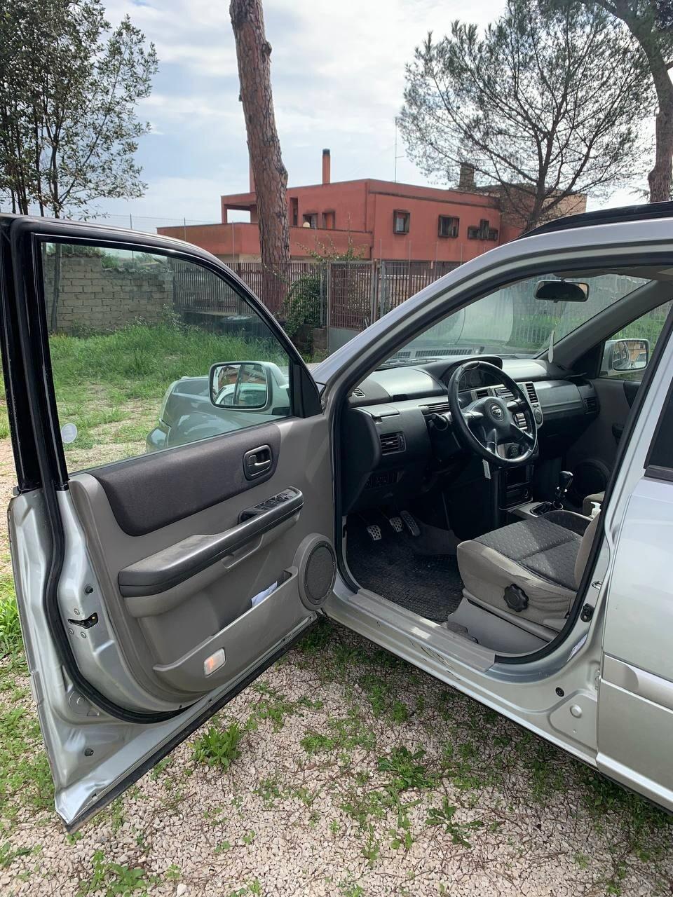 Nissan X-Trail 2.2 dCi Elegance