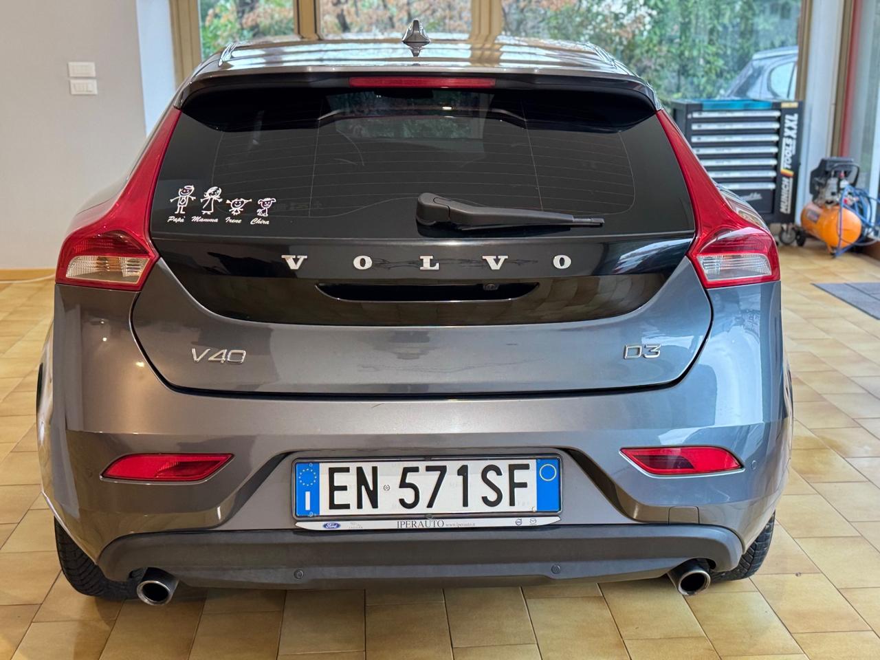 Volvo V40 D3 Geartronic Summum