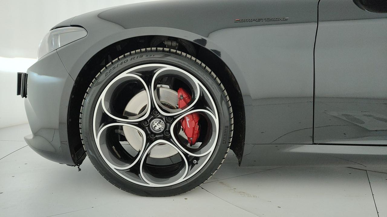 ALFA ROMEO Giulia 2.2 t Competizione 160cv auto