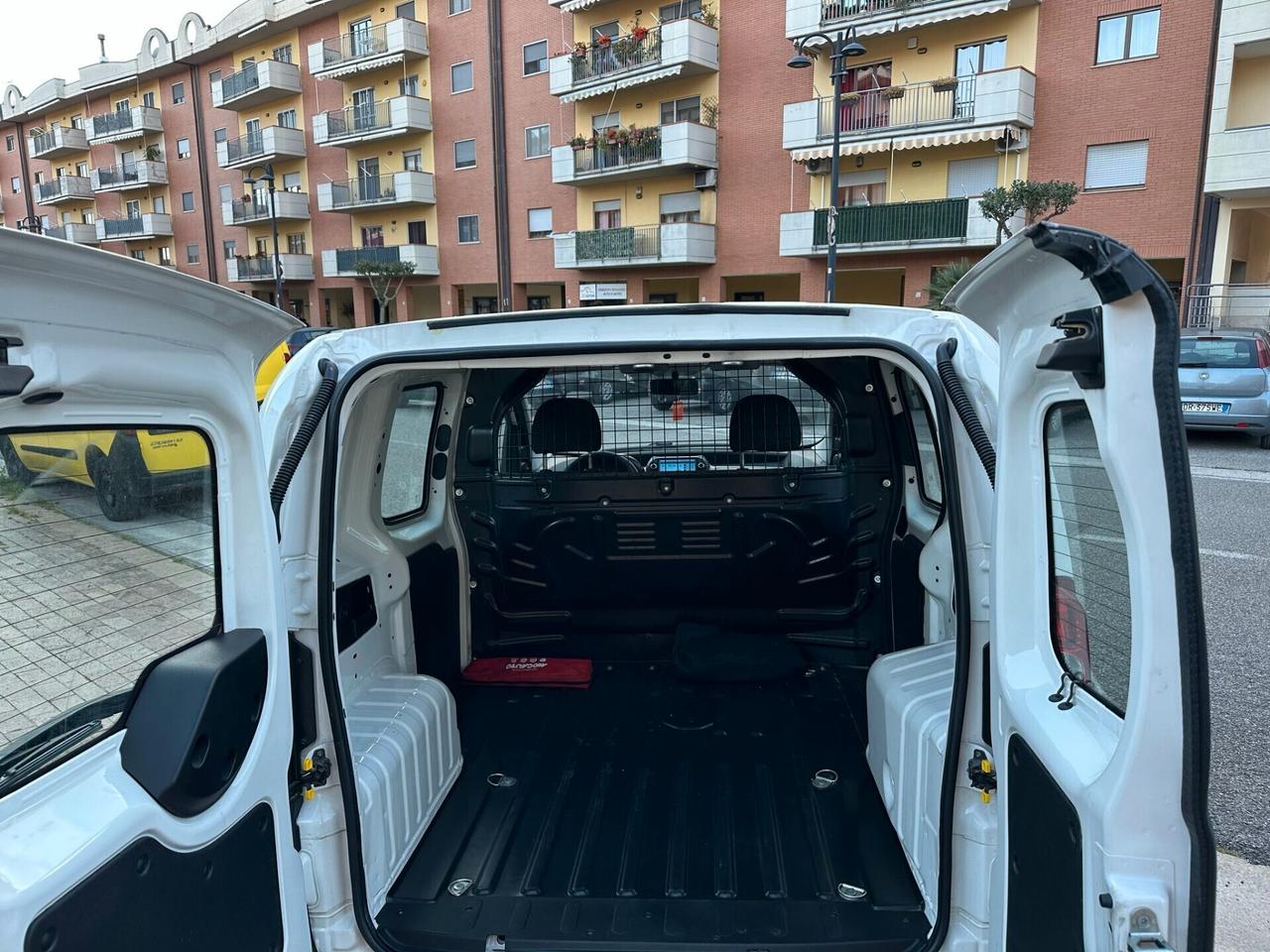 Fiat Fiorino 1.3 MJT VETRATO N1 IVATO