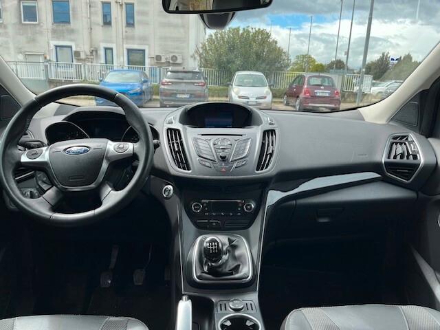 Ford Kuga 2.0 TDCI 140 CV 4WD Titanium